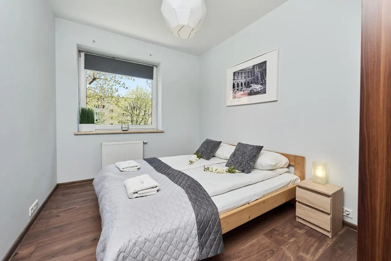 Family Apartment With Parking Inowroclawska By Renters